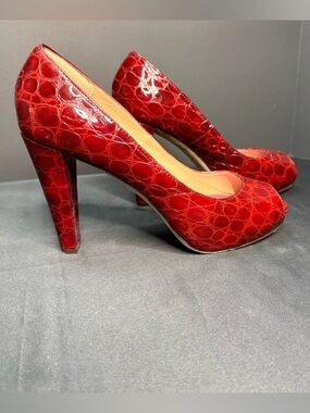 Kate Spade Cherry Red Peep Toe Pump Heel Crocodile Patent Pin Up Retro Sexy 8.5